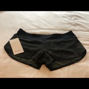 Lululemon camo speed shorts 2.5” LR size 8